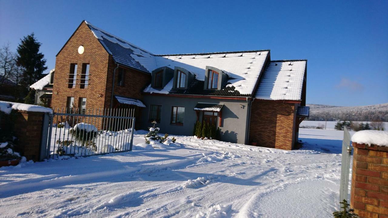 Vila Lipa Nový Bor Buitenkant foto