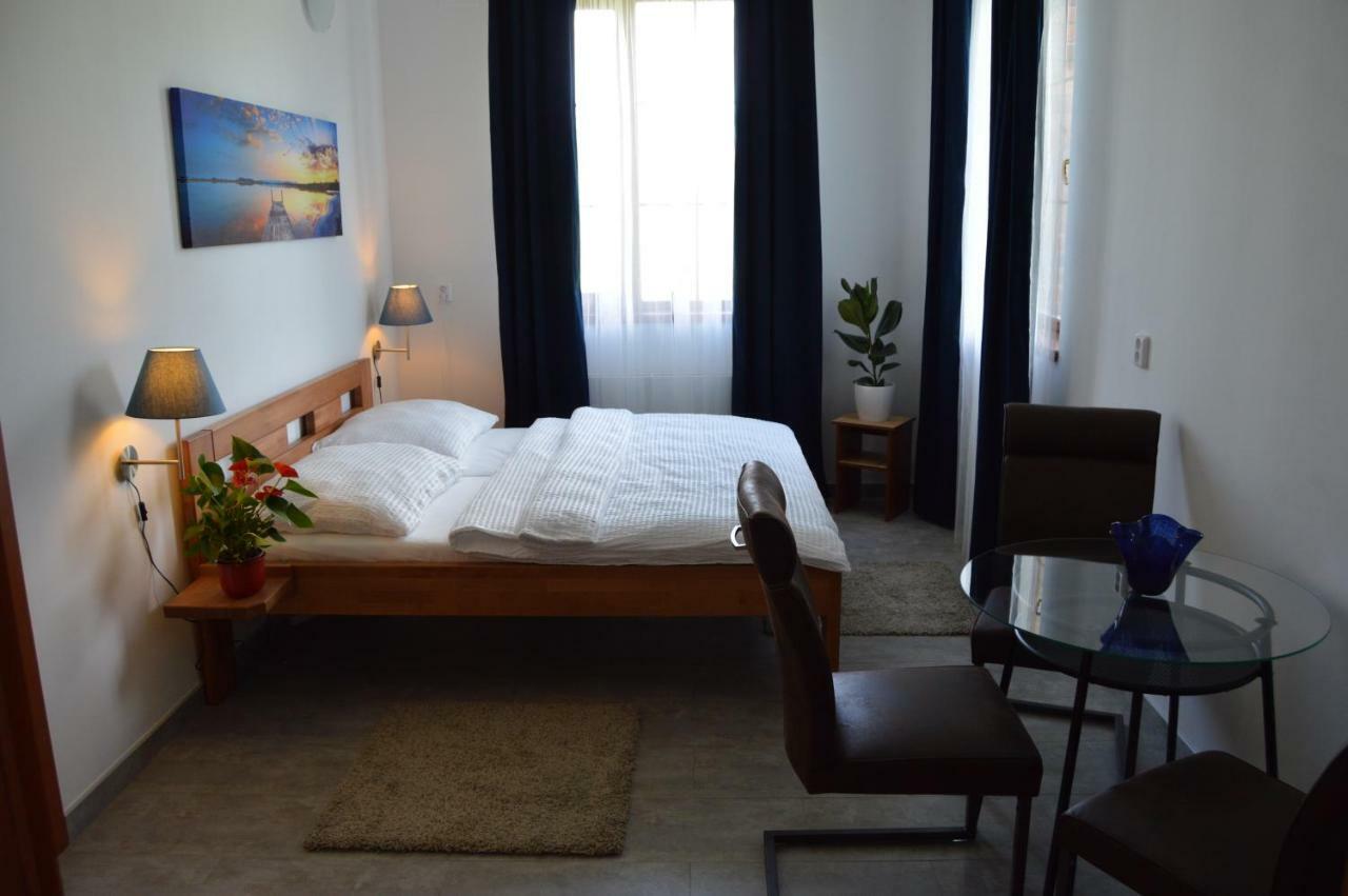 Vila Lipa Nový Bor Buitenkant foto